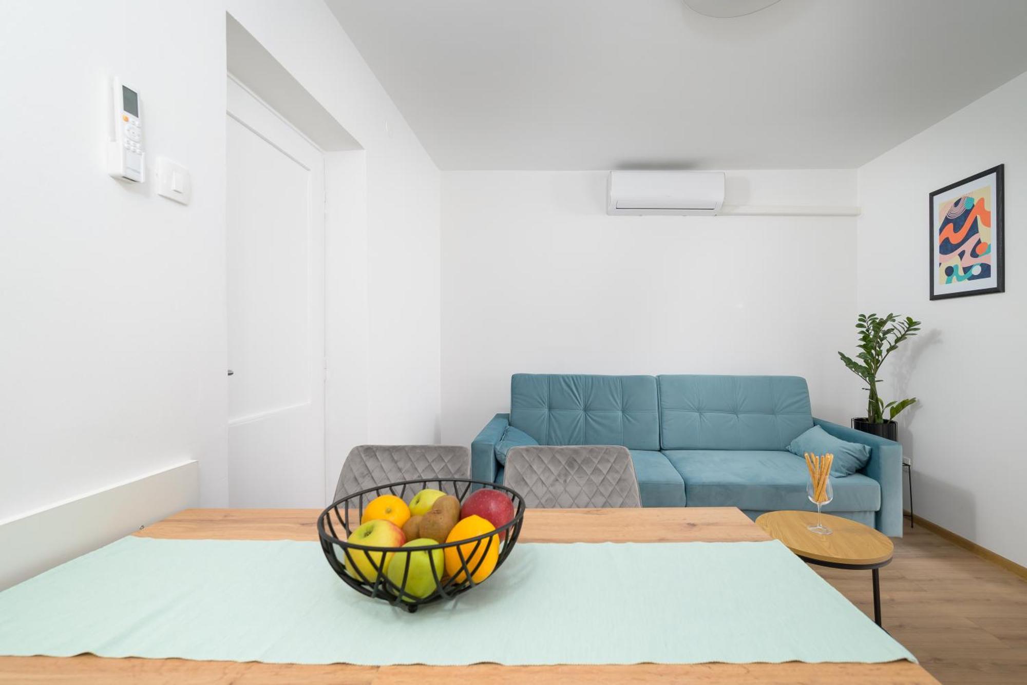 Apartment Pina Porec Bagian luar foto